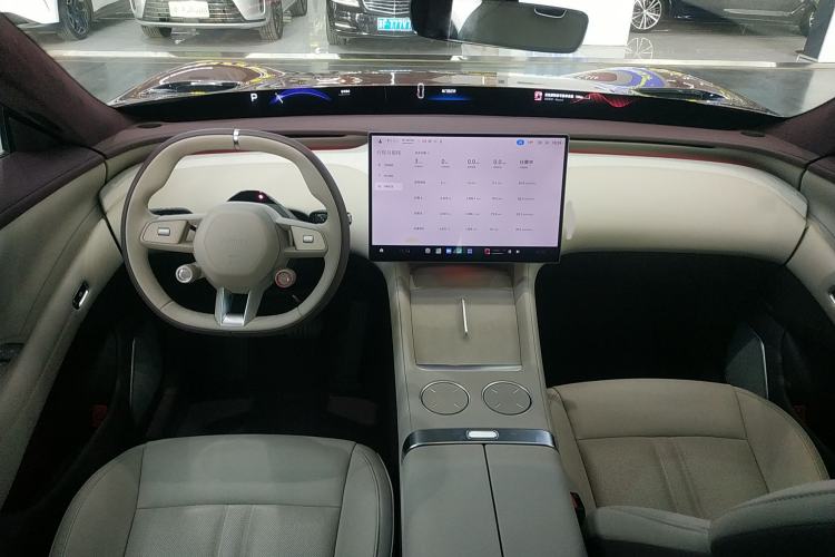 Used Xiaomi Auto YU7 2025 Ultra-Long Range High-Performance All-Wheel-Drive Max Edition Center Console