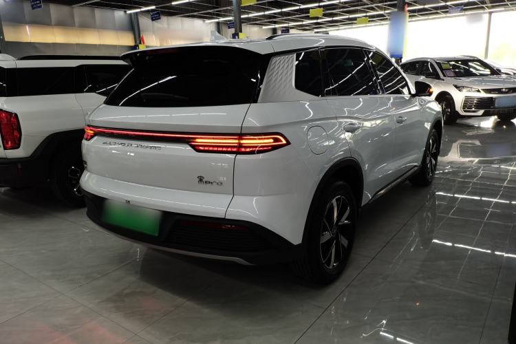 Used BYD Song Pro New Energy 2024 HONOR Edition DM-i 71KM Navigation Model
