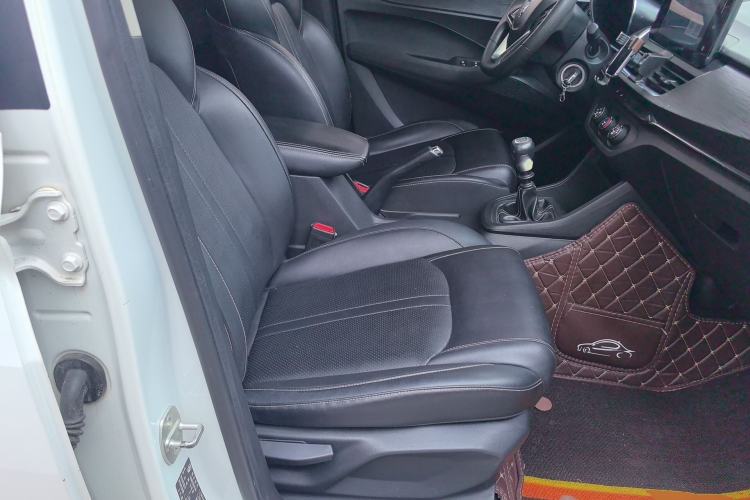 Used Baojun 360 2019 1.5L Manual Elite Version China VI Right Front Seat