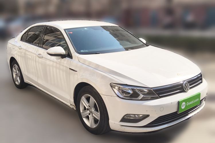 Used Volkswagen Lamando 2017 230TSI Manual Trend Edition
