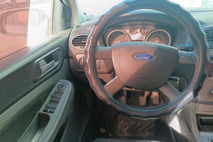 Used Ford Focus 2013 Hatchback Classic 1.8L Manual Base Model
