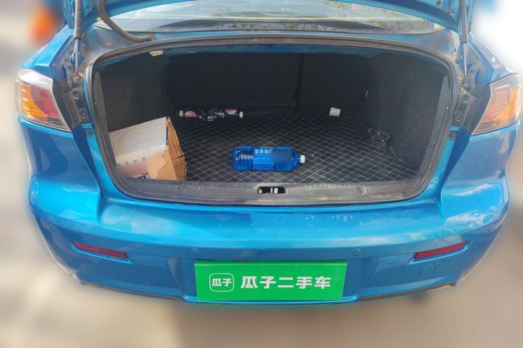 Used Mitsubishi Lancer EX 2015 1.8L CVT ZhiShang Edition China IV Standard