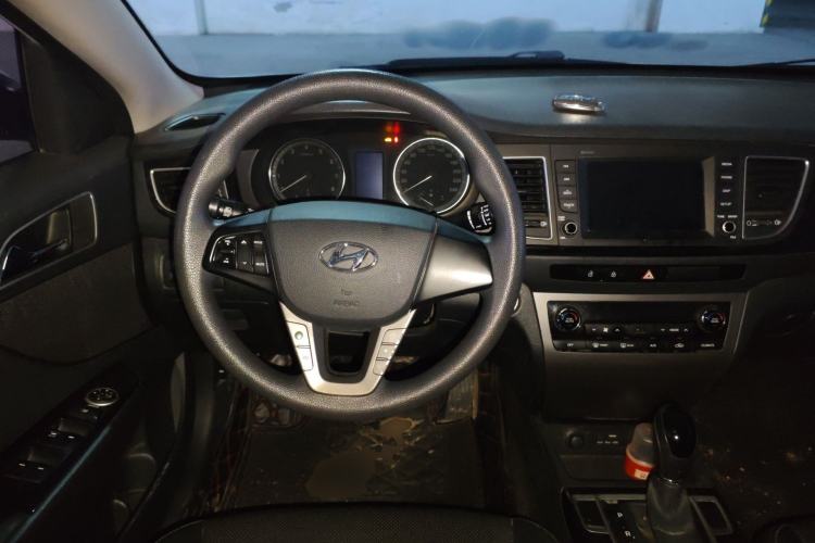 Used Hyundai Mistra 2016 1.8L Automatic Smart GLS Steering Wheel