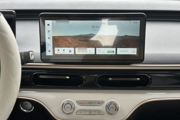 Used Chery QQ Domi 2025 Model 305km Comfort Edition Audio And AC Panel