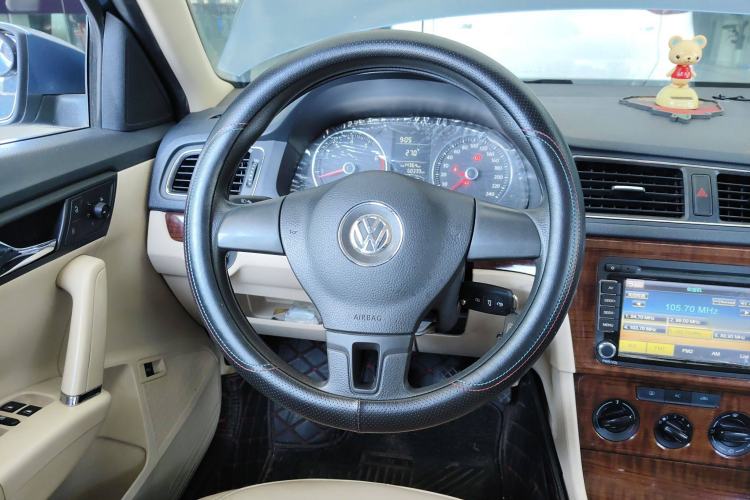 Used Volkswagen Lavida 2013 1.4TSI Manual Comfort Edition