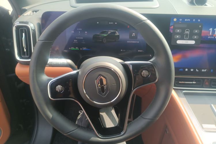 Used Hima AITO M9 2024 Range-Extended Ultra Version 52 kWh 6-Seater Model Steering Wheel