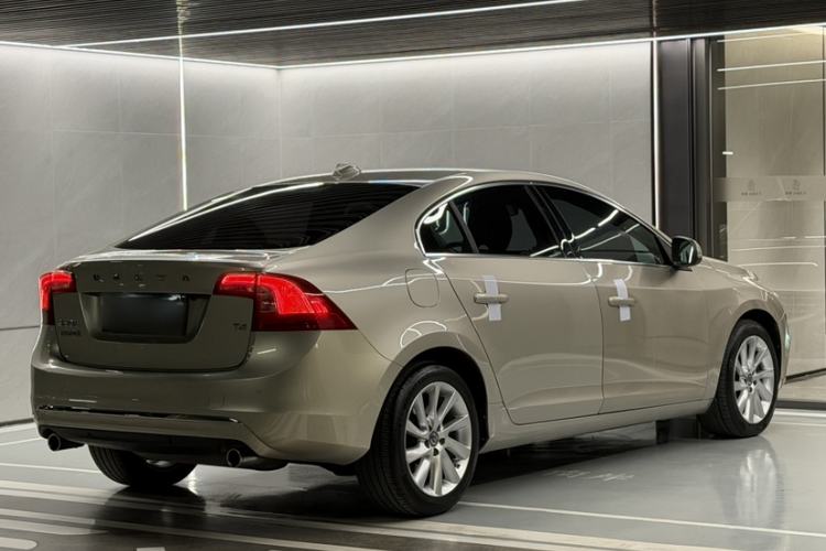 Used Volvo S60 2017 S60L T4 Smart Range Edition