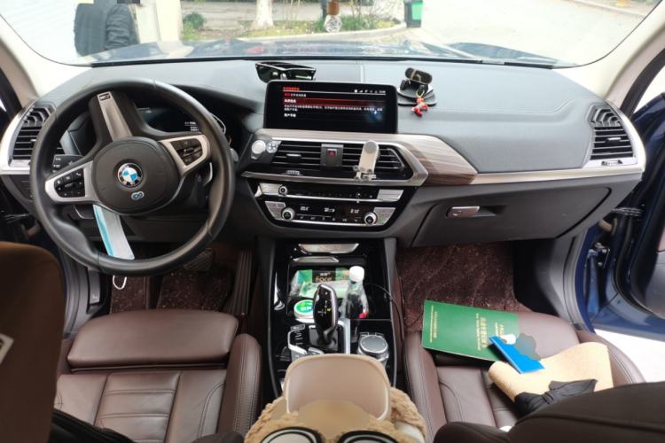 Used BMW X3 2021 xDrive28i M Sport Package Center Console