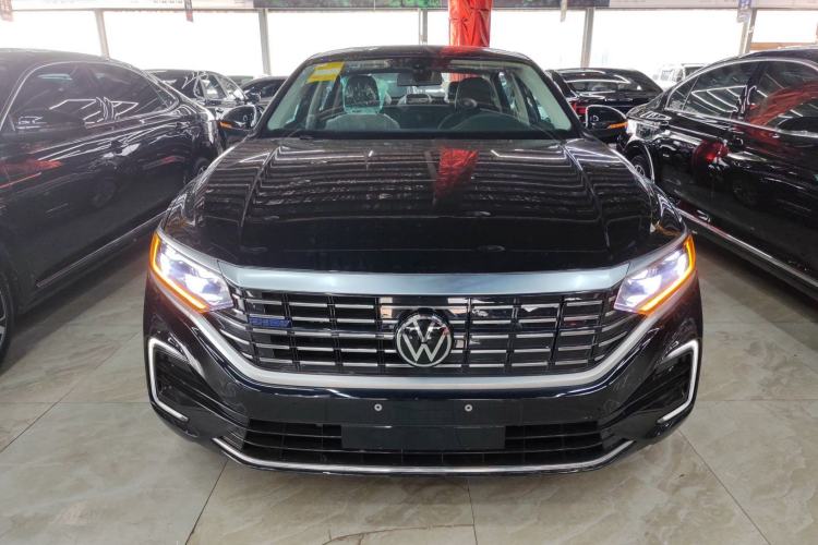 Used Volkswagen Passat New Energy 2025 430 PHEV Hybrid Business Edition Front