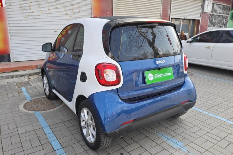 Used smart fortwo 2018 1.0L 52kW Hardtop Dynamic Version China V