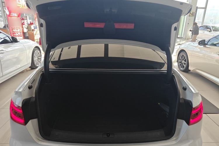 Used Audi A4L 2019 40 TFSI Ambition China VI