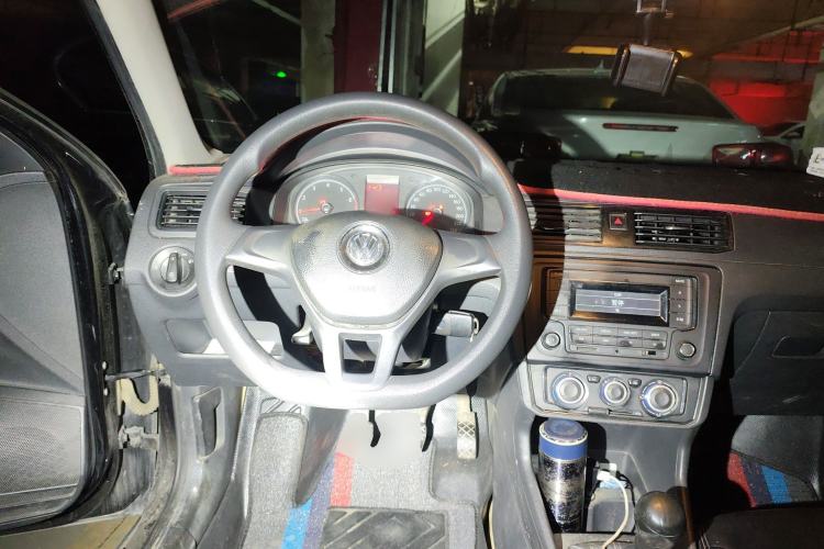 Used Volkswagen Santana 2016 1.6L Manual Fashion Edition Steering Wheel