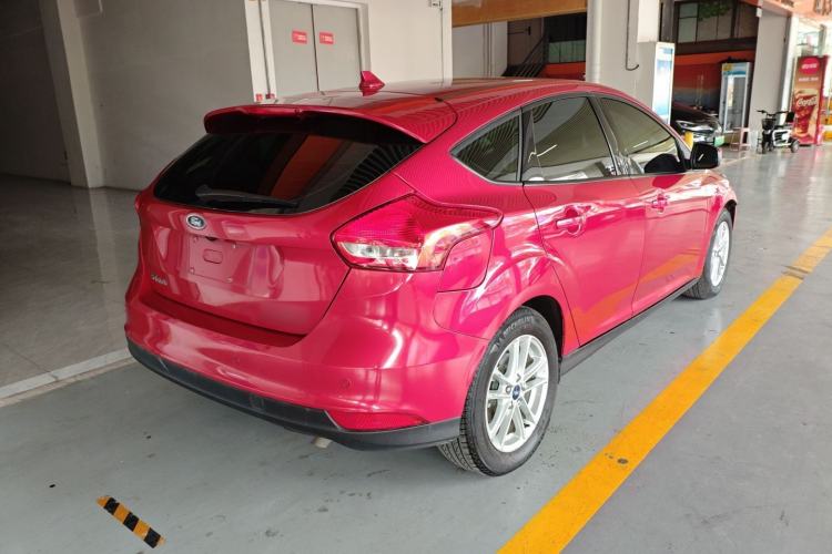 Used Ford Focus 2018 Hatchback Classic 1.6L Automatic Trendy SmartDrive Edition