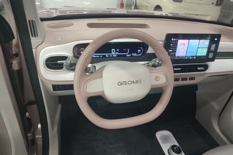 Used Geely Galaxy Panda 2025 210 km – Yuanqi Bear Steering Wheel