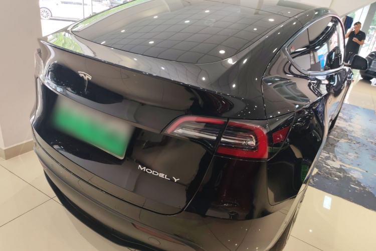 Used Tesla Model Y 2023 Rear-Wheel-Drive Version Rear Right 45 Deg