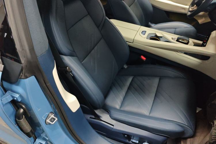 Used Zeekr 001 2025 WE Edition 100 kWh Rear-Wheel Drive
