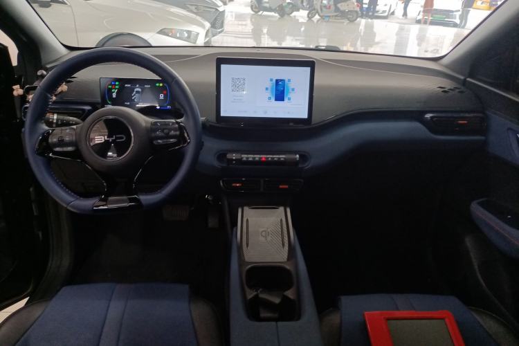 Used BYD Seagull 2024 Honor Edition 305km Freedom Version Center Console