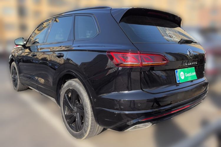 Used Volkswagen Touareg 2021 3.0 TSI Luxury Edition Black Diamond Sport Package