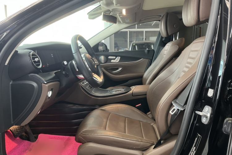 Used Mercedes-Benz E-Class 2019 E 300 L Sporty and Stylish Model