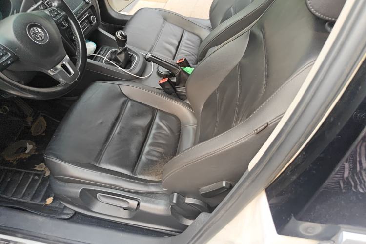 Used Volkswagen Sagitar 2014 Revised Version 1.4TSI Manual Luxury Edition Left Front Seat