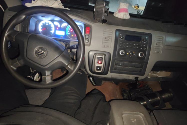 Used Foton Scenic G7 New Energy 2021 Zhilan Cargo Version High-Roof Model Center Console