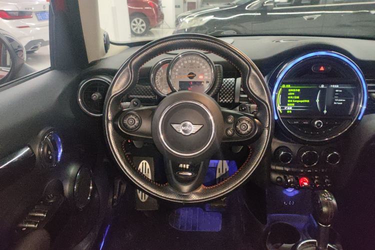 Used MINI MINI 2016 2.0T COOPER S Pioneer Edition Five-Door Model