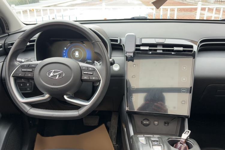 Used Hyundai Tucson 2023 Tucson L 1.5T Automatic Two-Wheel Drive DLX Luxury Edition
