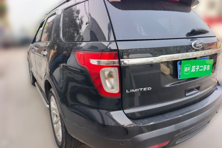 Used Ford Explorer 2013 3.5L Deluxe Model
