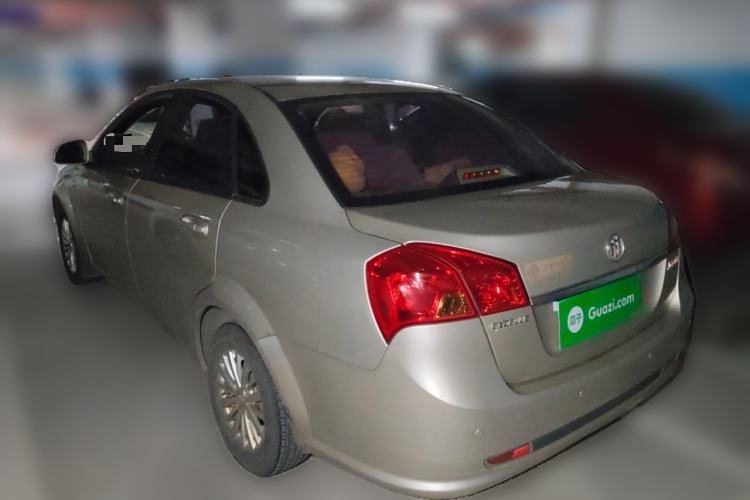 Used Buick Excelle 2015 1.5L Automatic Classic Model
