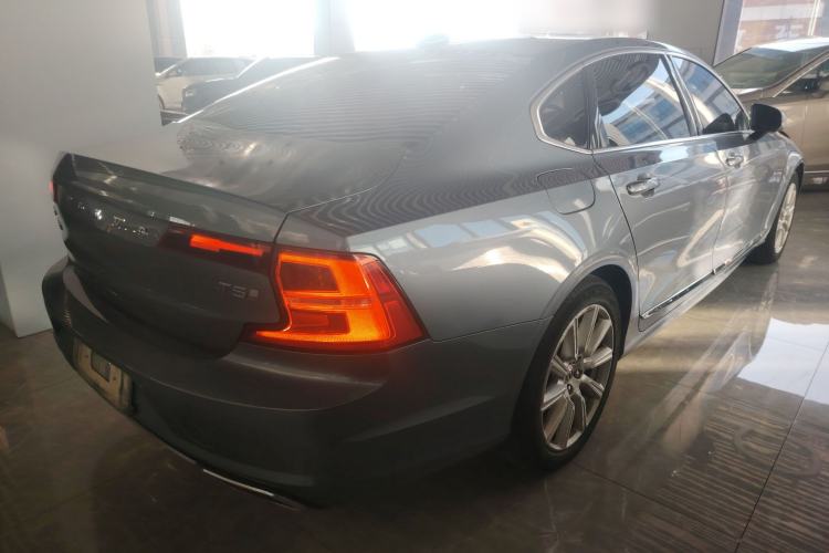 Used Volvo S90 2020 Facelifted T5 Zhiyi Luxury Edition
