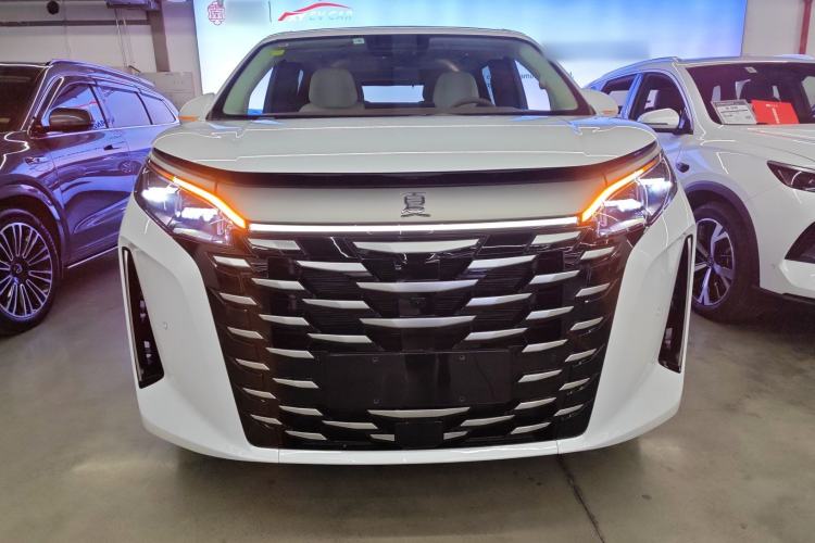 Used BYD Xia 2025 DM-i 1.5T 180km Excellence Model Front