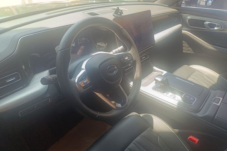 Used GAC Trumpchi GS8 2022 Linghang Series 2.0 TGDI Two-Wheel-Drive Luxury Smart Connectivity Version (7 Seats)