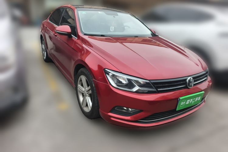 Used Volkswagen Lamando 2018 280TSI DSG Comfort Edition Front Right 45 Deg