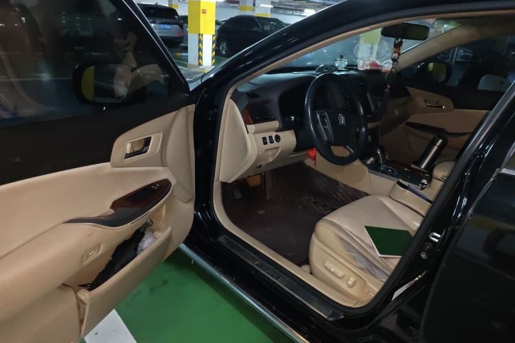 Used Toyota Crown 2012 2.5L Royal Leather Edition