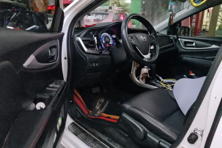 Used Honda Crider 2016 1.8L CVT Luxury Edition
