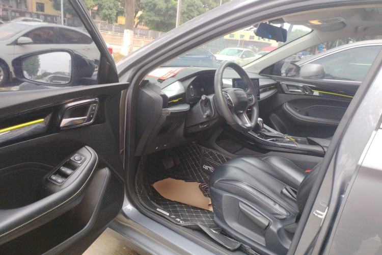 Used Roewe i5 2021 1.5L CVT Diamond Edition