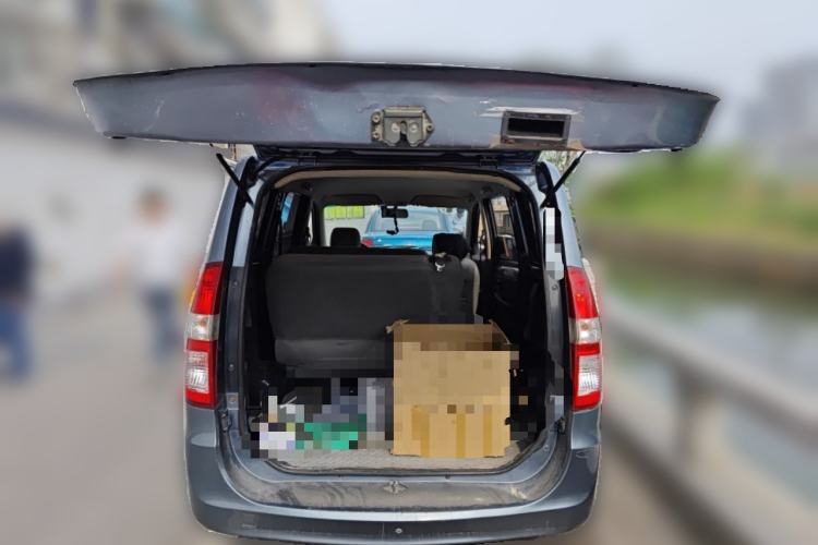 Used Wuling Hongguang 2013 1.5L Base Version Trunk