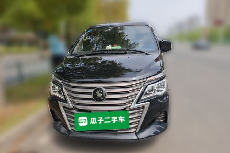 Used FORTHING Lingzhi 2023 M5L 1.6L Base Model 7 Seats Front