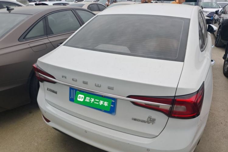 Used Roewe i5 2020 1.5L Manual 4G Connect Luxury Edition
