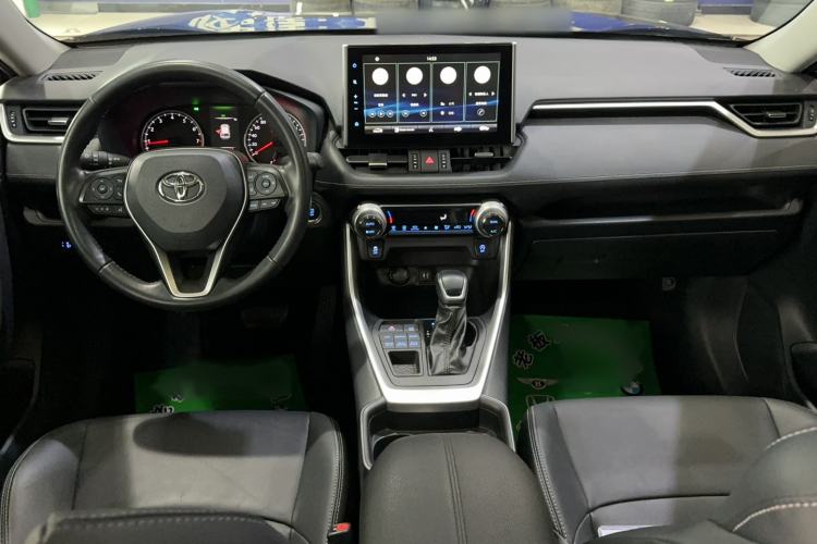 Used Toyota Wildlander 2022 2.0L CVT Four-Wheel Drive Luxury Edition Center Console