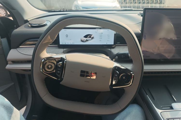 Used Geely Galaxy Galaxy 8 2025 130km EM-i Deluxe Edition
