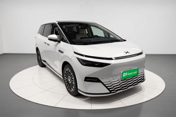 Used XPeng X9 2025 740 Ultra-Long Range Max Exterior 1