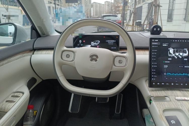 Used Nio ET7 2022 100kWh First Edition Steering Wheel