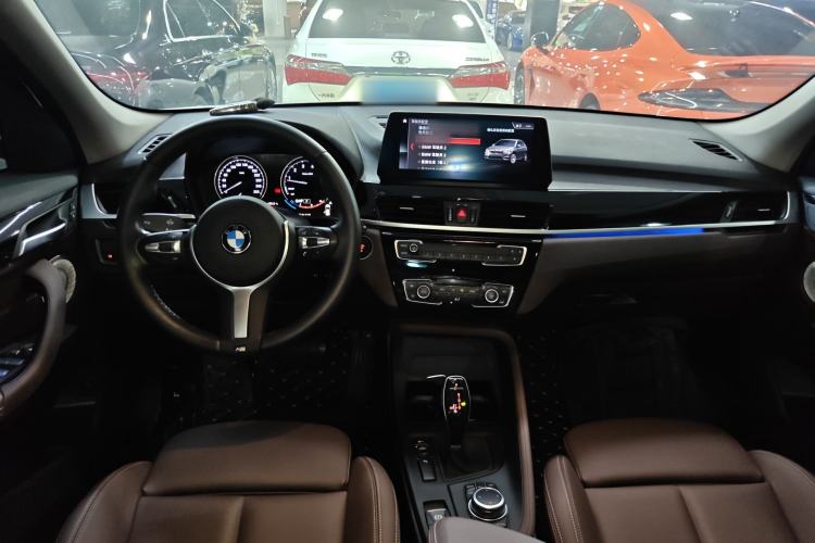 Used BMW X1 2022 sDrive25Li Leading Model Center Console