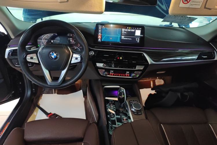 Used BMW 5 Series 2023 Updated 530Li Luxury Package Prestige Version Center Console