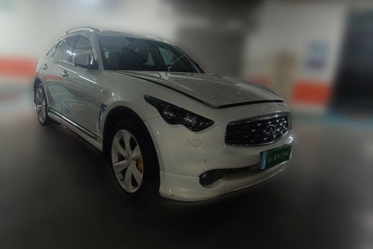 Used Infiniti FX 2011 FX35 Standard Edition Front Right 45 Deg