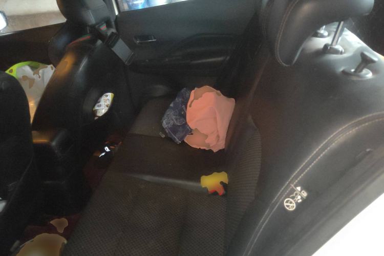 Used Nissan Kicks 2017 1.5L CVT Smart Drive Edition Left Rear Seat