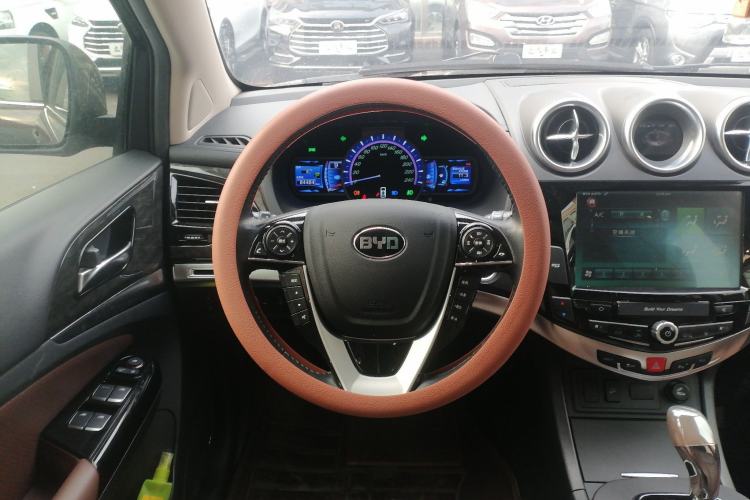 Used BYD S7 2016 2.0T Automatic Prestige Plus