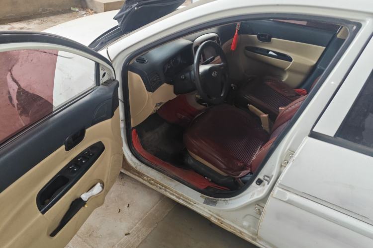 Used Hyundai Accent 2011 1.4 Manual Comfort Version
