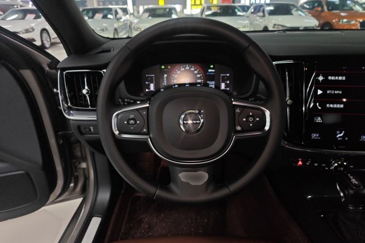 Used Volvo S60 2020 T4 Zhiyi Luxury Edition